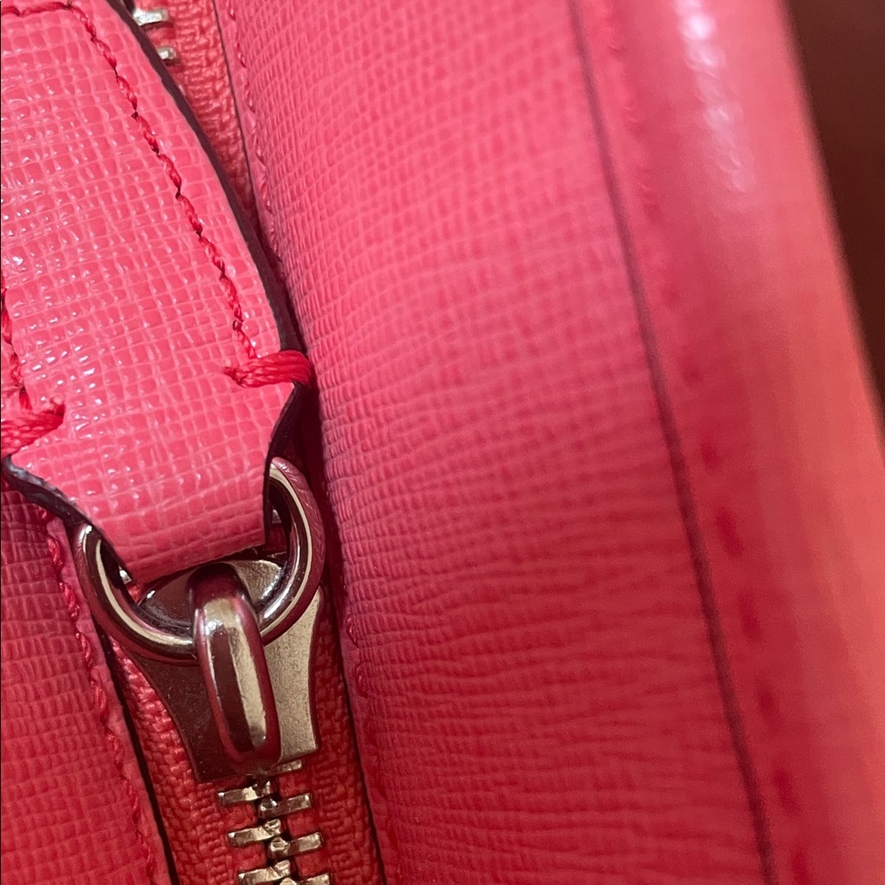 Coach Saffiabo Coral Leather Zioped Tote L1220-23821 - Picture 10 of 16